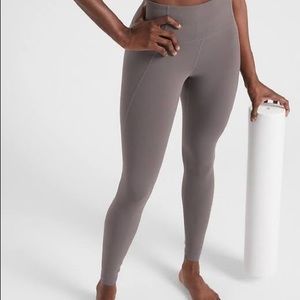 Athleta Salutation 7/8 Tight